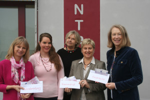 Von links nach rechts: Caritas: Regina Brückner, SPD: Cornelia Gütlich, Frauennotruf: Renate Jess und Angela Rupp, SPD-Kreisrätin Bianka Poschenrieder